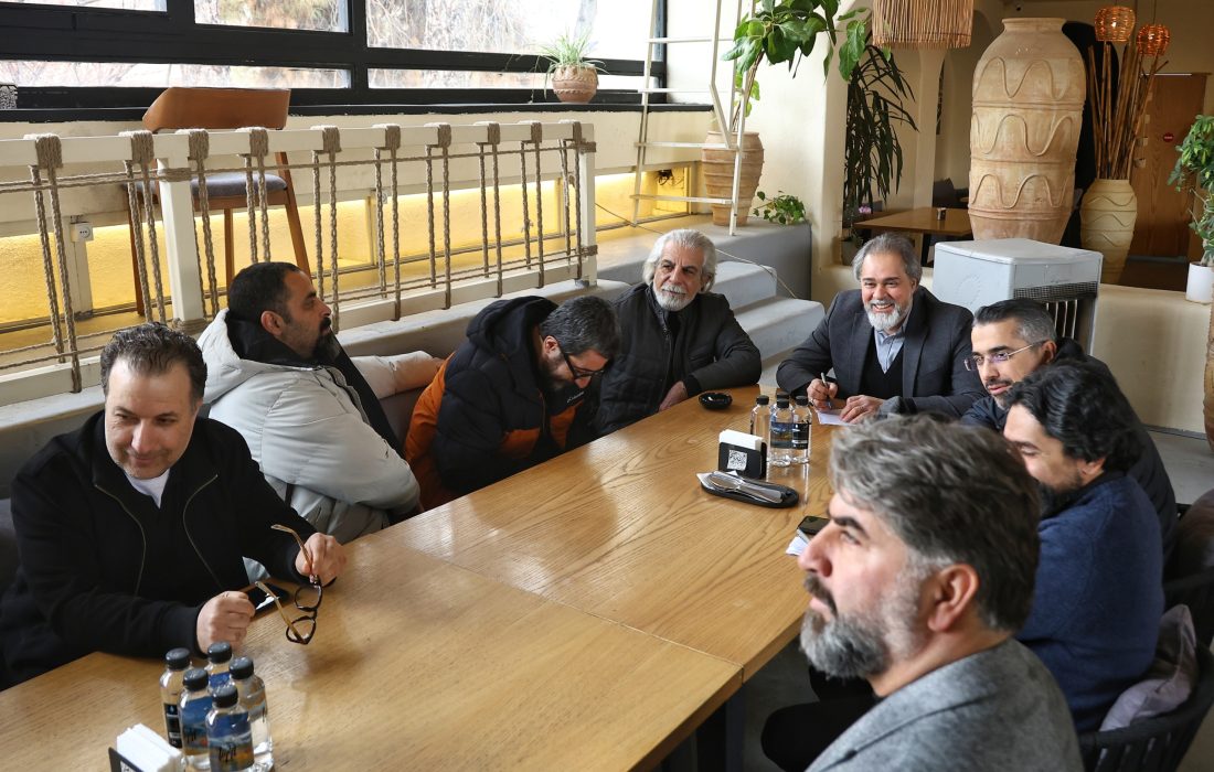 برگزاری نشست مدیران سینمایی و دبیر جشنواره فجر با فیلم‌اولی‌ و دومی‌ها/ فیلمسازان مطالبات خود را مطرح کردند