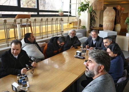 برگزاری نشست مدیران سینمایی و دبیر جشنواره فجر با فیلم‌اولی‌ و دومی‌ها/ فیلمسازان مطالبات خود را مطرح کردند