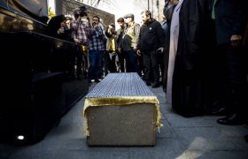 مراسم تشییع زنده یاد «عنایت بخشی»